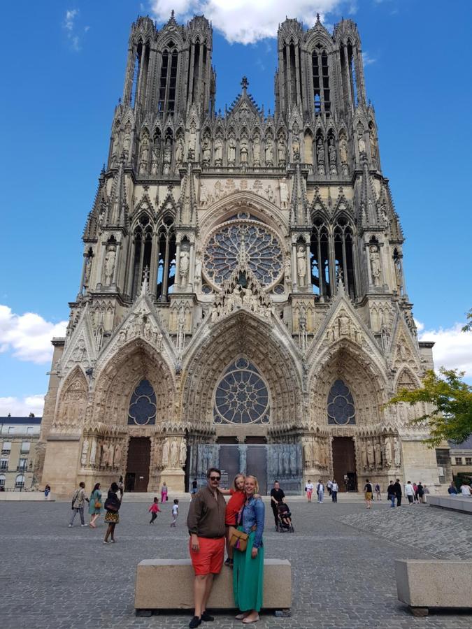 Hereditas - Chambre 5 Reims Bagian luar foto